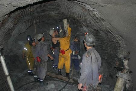 西宁工程爆破中的危险因素分析以及应对工程爆破危险的措施